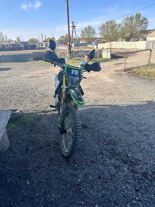 Мотоцикл Жебе 250куб 19