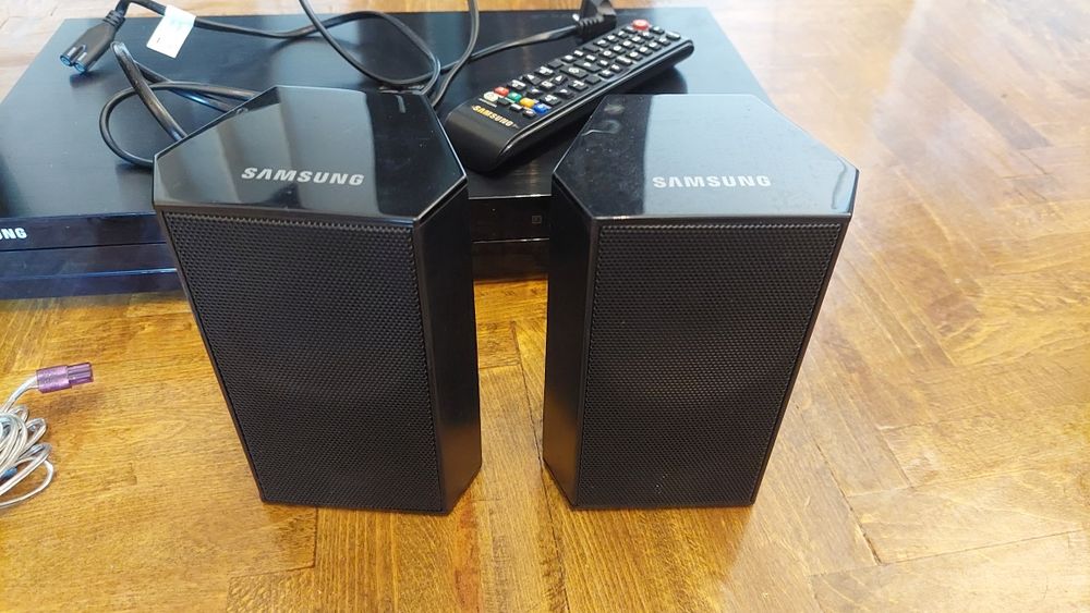 Sistem Home Cinema 2.1, 3D cu Blu-ray Samsung HT-H5200