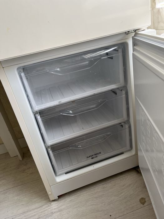 Холодилник 5200. INDESIT