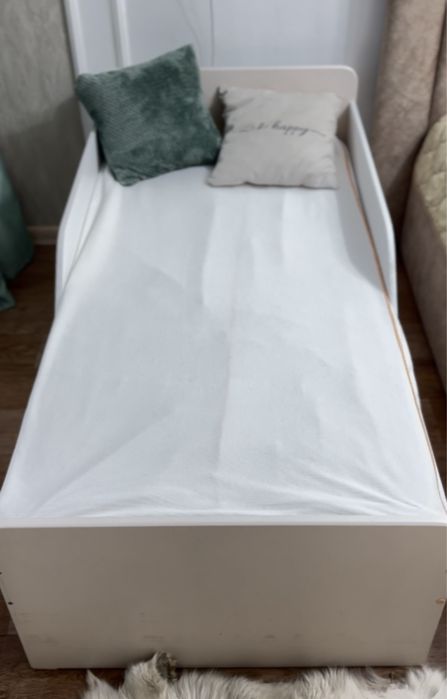 Продам кровать детскую