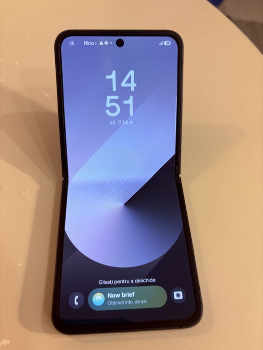 Samsung Z Flip 6