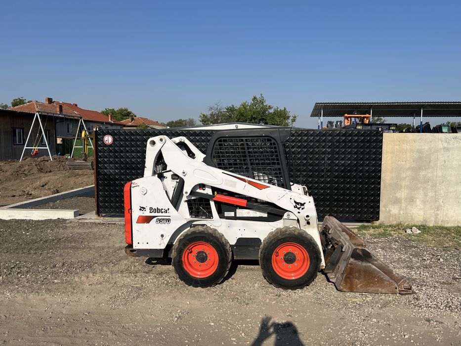 Bobcat S570. Мини Челен товарач Бобкат нов внос от Америка