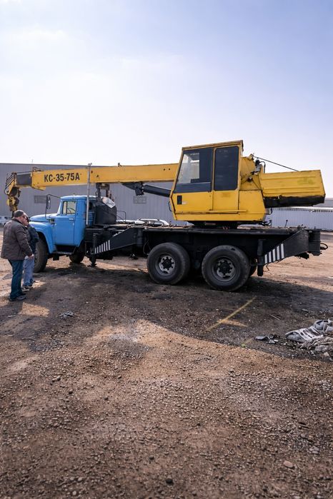 Зил 133 автовишка кран КС 3575 А