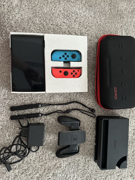 Nintendo switch OLED CU joy-cons RED/BLUE