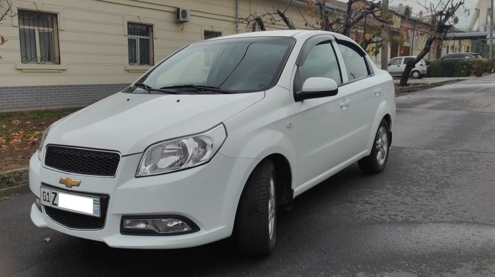 Nexiya 3 2020 oq sotiladi