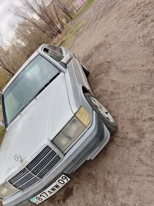 Продаю Мерседес 190е