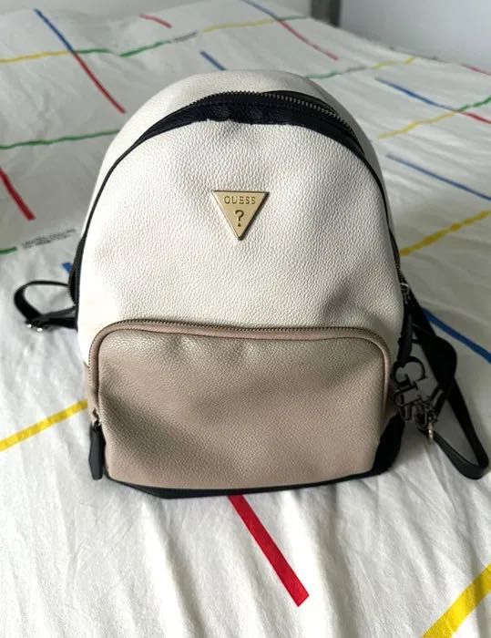 Оригинална раница Guess