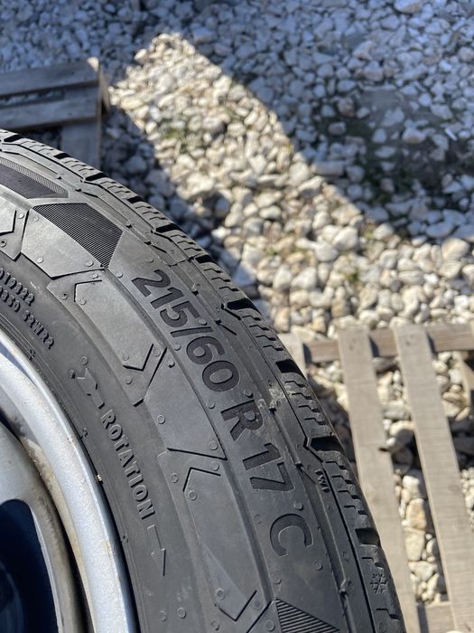 215/60/17C CONTINENTAL 4бр. с джанти VW 5x120 оригинал