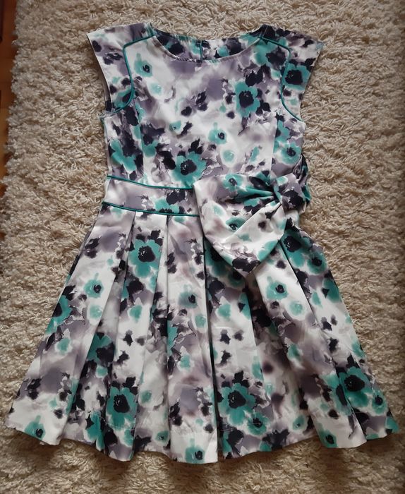 Рокля - като нова!