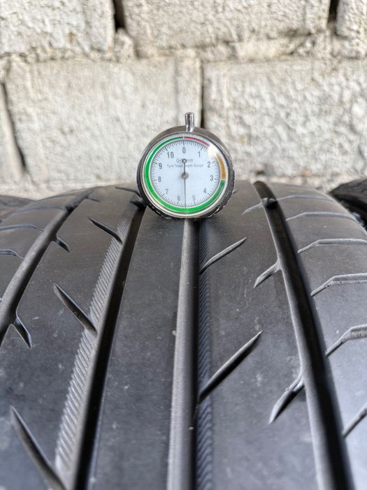 245 30 20 Anvelope in stare foarte bună! Impecabile!