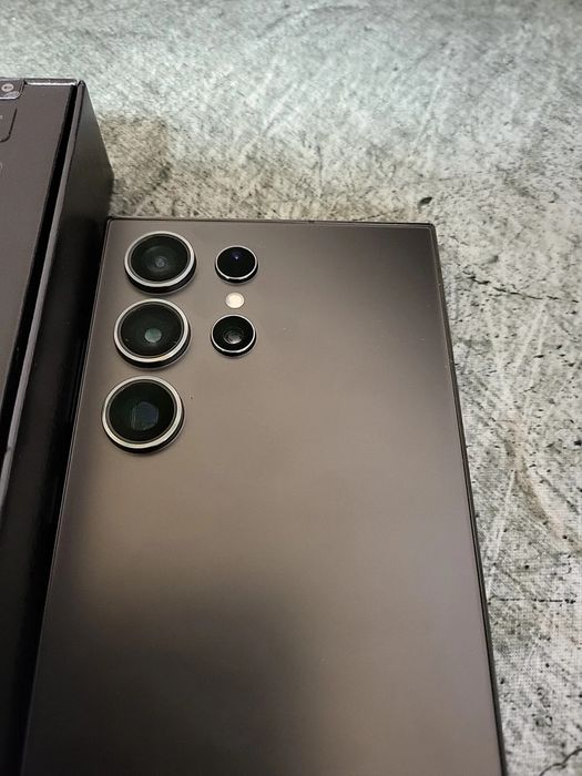 Samsung s24 Ultra, black, отличен