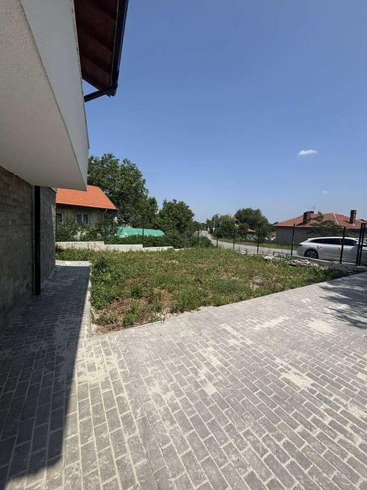 Продава се Къща в Божурище - 300 кв.м за 1200 €/кв.м - Снимка #15