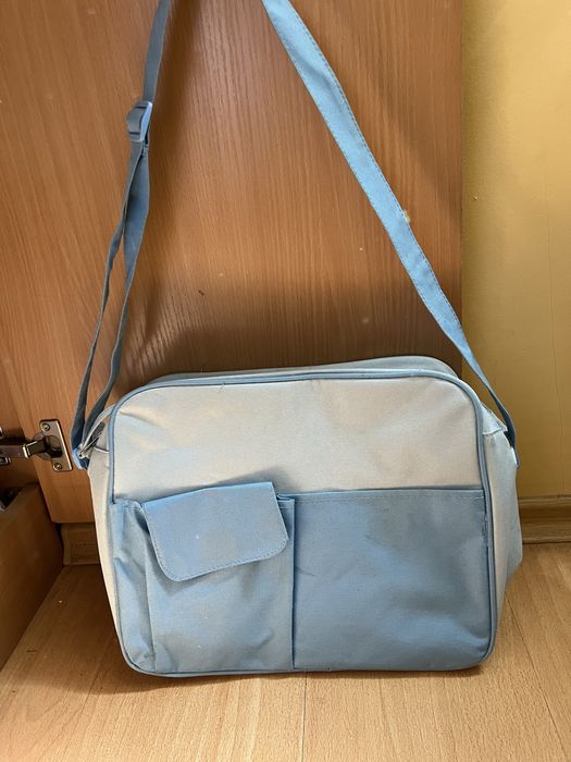 Органайзер за бебешка количка на Mustela с включена постелка