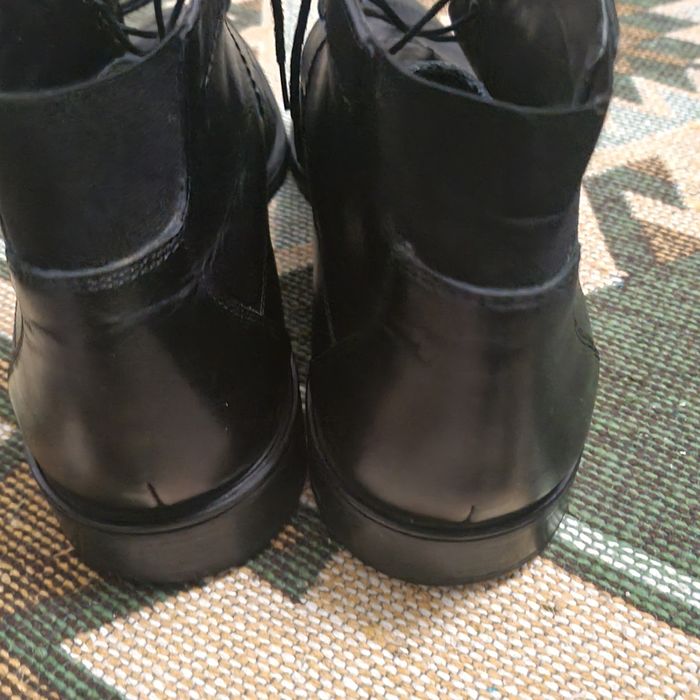 Продам туфли почти новые