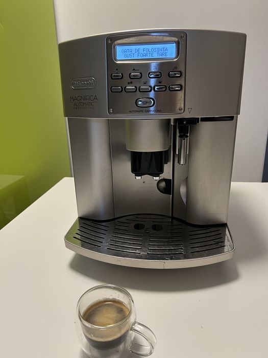 Espresor Delonghi