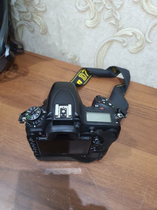 Продам Nikon D750 body