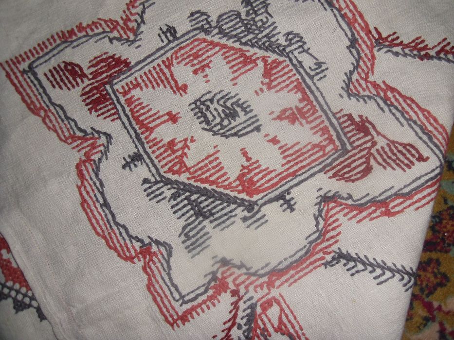 fata de masa cusuta manual