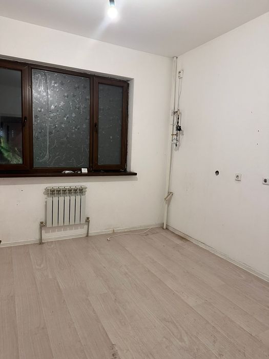 Продам квартиру 1комн 42м²