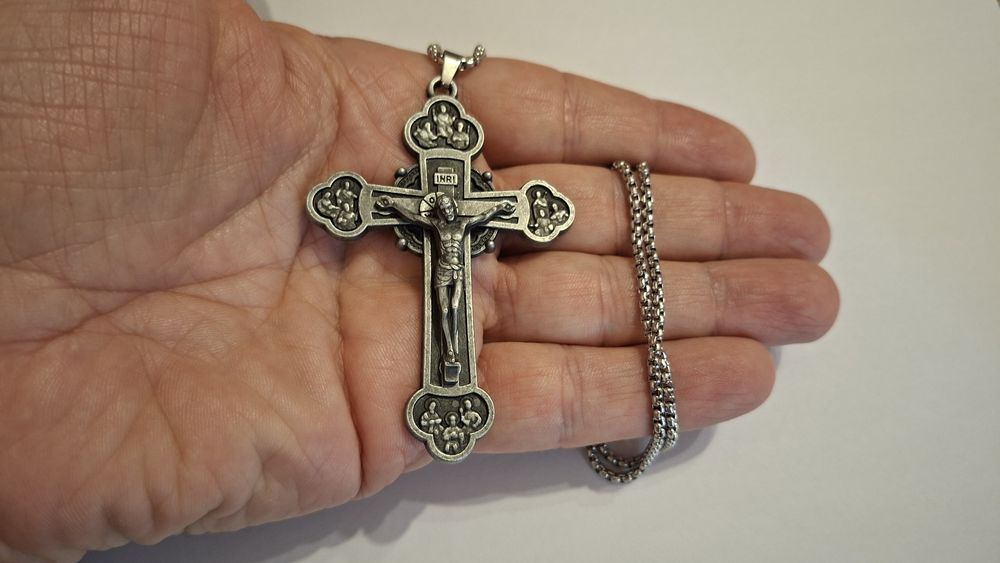 Pandantiv crucifix 7cm / cruce cu lanț.