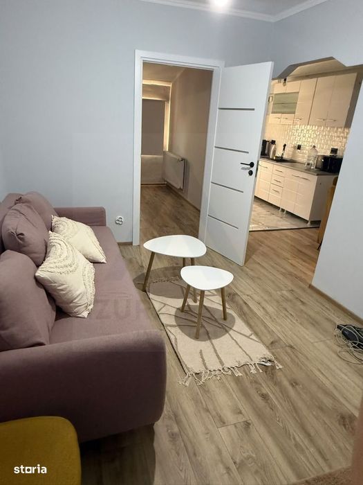 Apartament 2 camere decomandat etaj 1 zona Centrala — fotografia 1