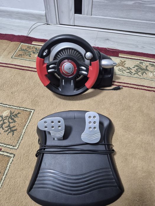 Продаётся игровой руль