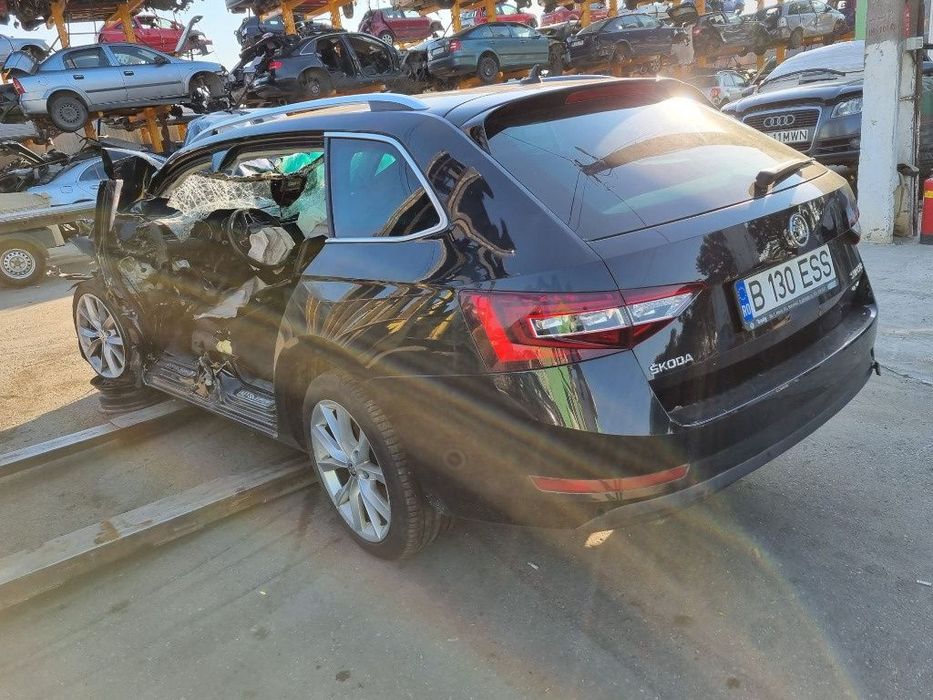 bara armatura spate haion stop stanga dreapta ansamblu stergatoare nuca schimbator timonerie aripa spate  Skoda Superb 3 motor 2.0tdi DFH Dezmembrez