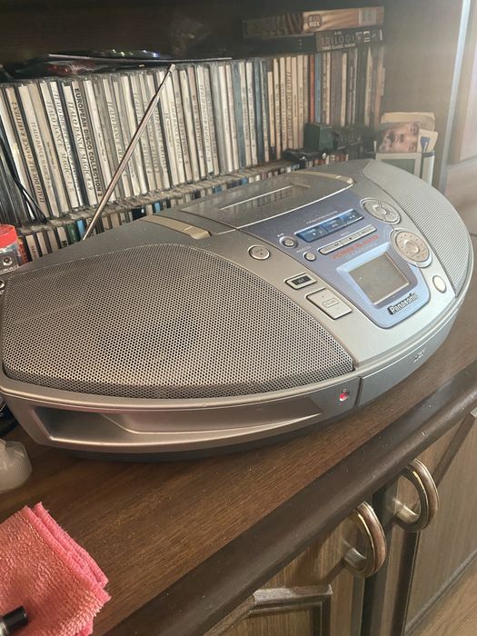 Radio casetofon Panasonic Rs 27 complet stare f buna  f buna