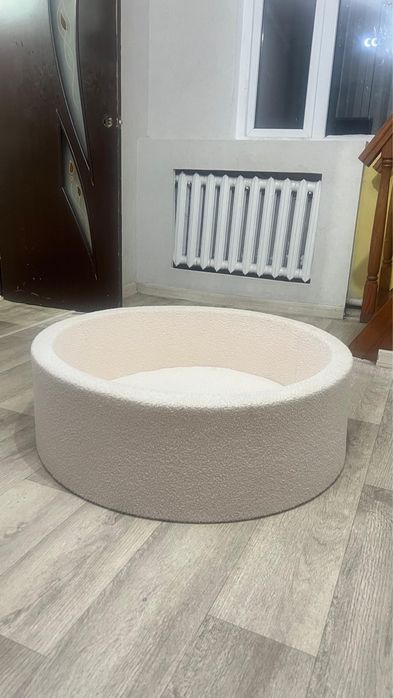 Сухой бассейн с шариками