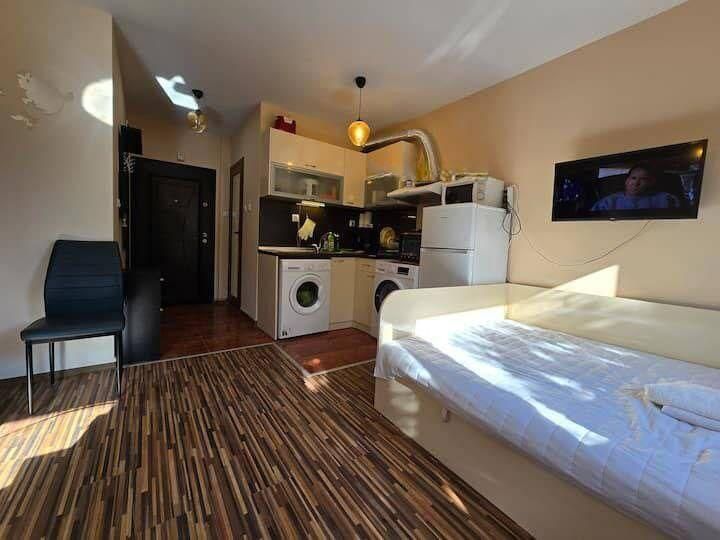 Едностаен, под наем, кв. Сарафово