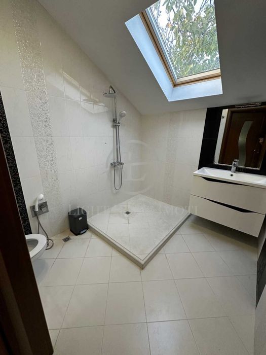 Реф. 1851 Самостоятелна Къща Брестник