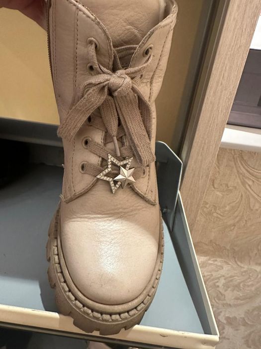 Продам сапожки девочке