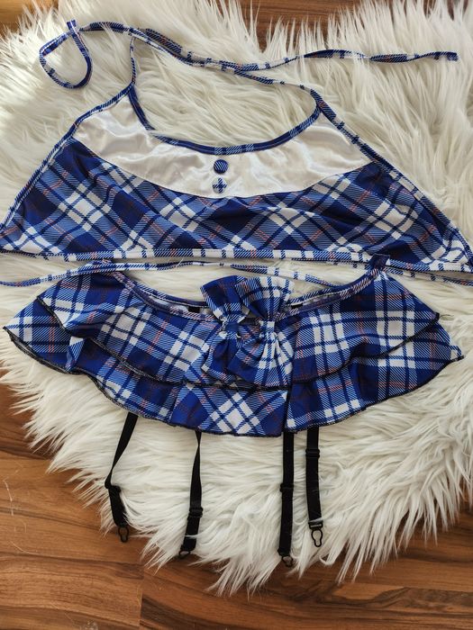 Дамски костюм Scholl girl с панделки