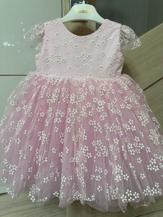 Платье нарядное на 1-1,5 года