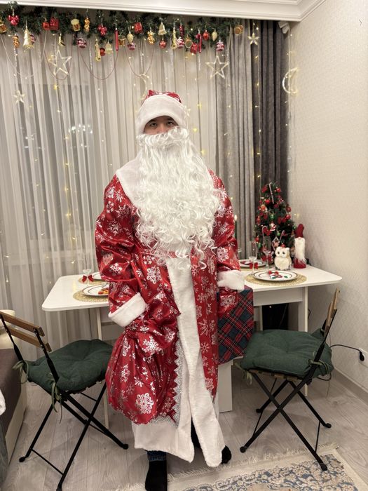 Аренда костюма Деда Мороза и Снегурочки