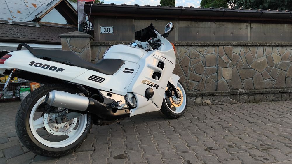 Honda Cbr 1000F (Hurricane)