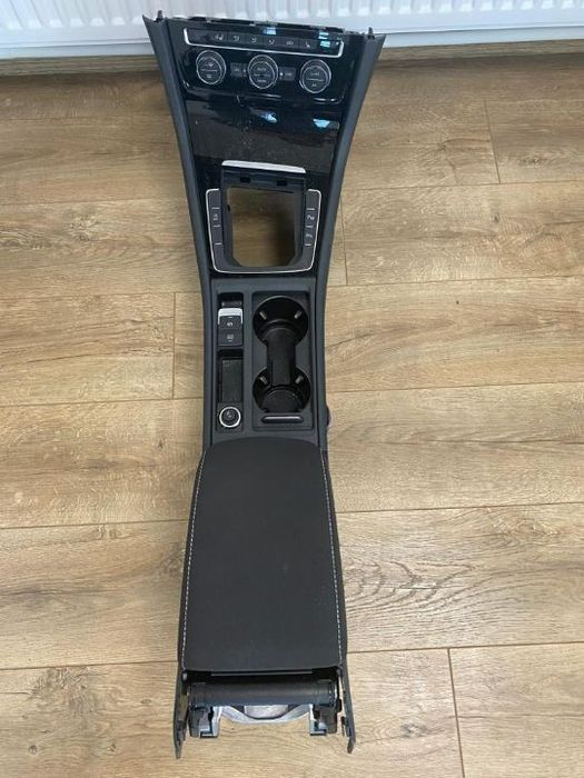 consola -  vw golf vii