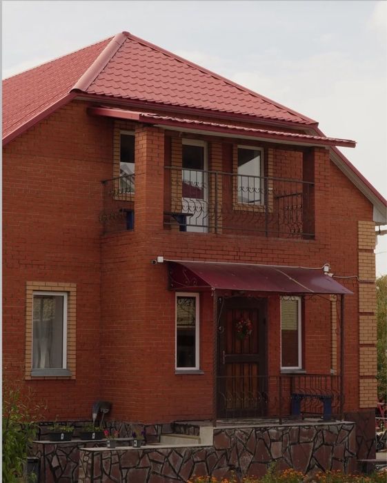 Коттедж, Дом в центре Борового.