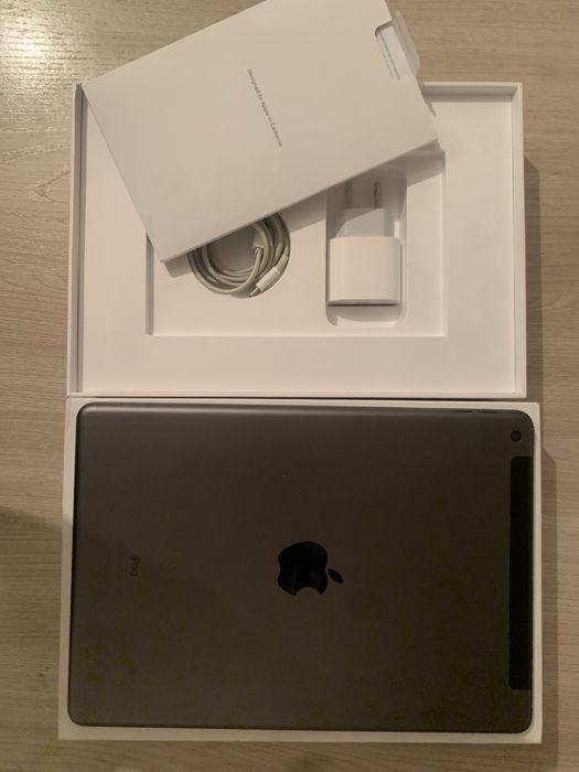iPad 8 (cellular)