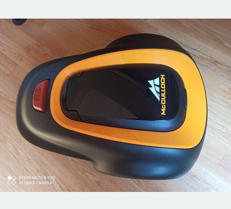 Robot tuns iarba McCulloch ROB S.