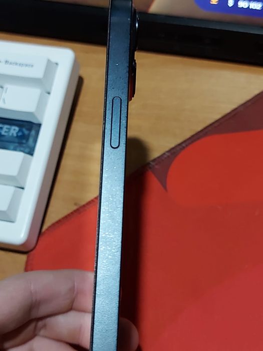 Продам айфон 13 акб 89