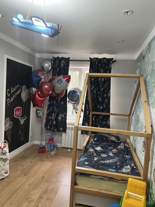 Продам детскую кровать - домик