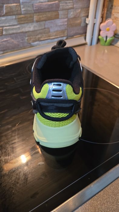 Vand pantofi sport
