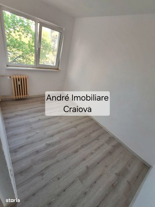 Apartament 3 camere decomandate în Valea Roșie,gaze,necesită renovare