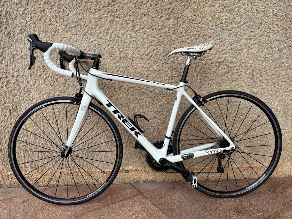 -Vand Cursiera CARBON -TREK -SHIMANO 105-11 pinioane-stare IMPECABILA!