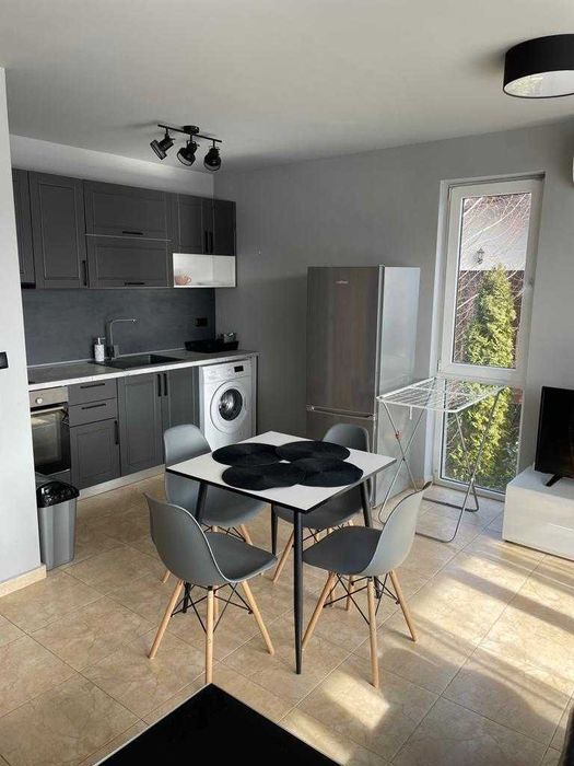 Дава се под наем Тристаен апартамент в Несебър - 100 кв.м за 331.5 € - Снимка #1