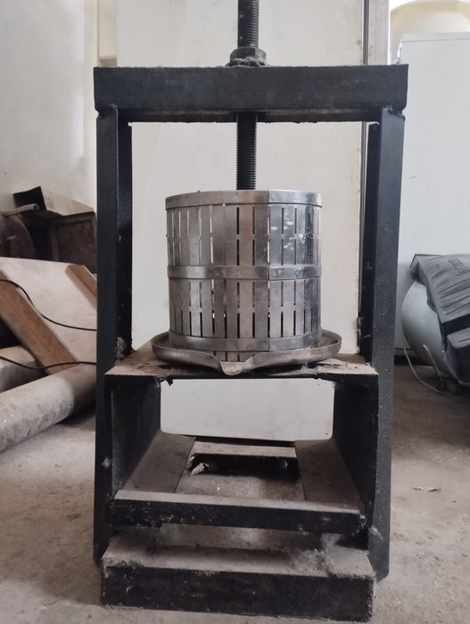 Анор скадиган аппарат сотилад