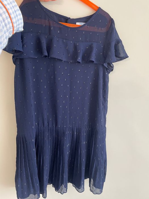 Продам платье на девочку-подростка