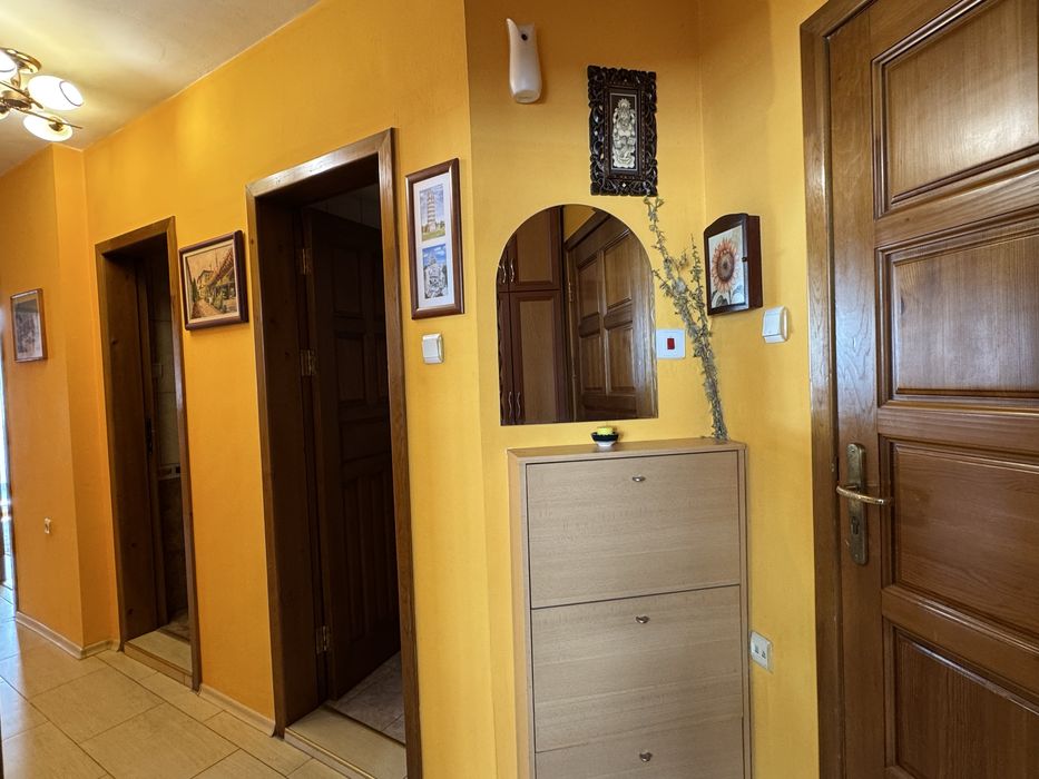 Продава се Тристаен апартамент в Търговище, Център - 92 кв.м за 1303 €/кв.м - Снимка #9