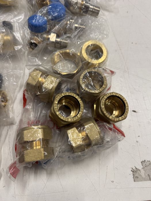 Robineti si piese alama