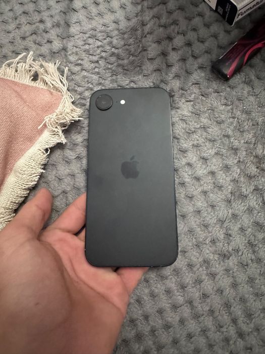 Iphone 16e 1400 lei negociabil